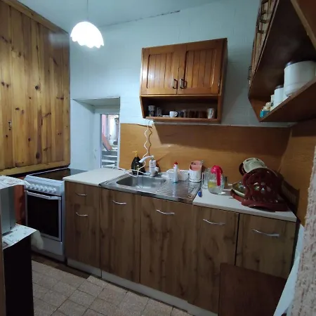 Guest house Къща Под Наем Ивановата Къща *